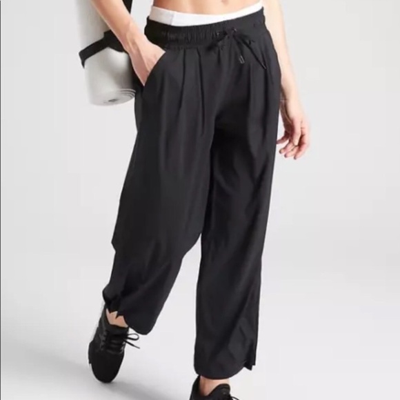 12.Athleta Black Revive Pant - Picture 5 of 16